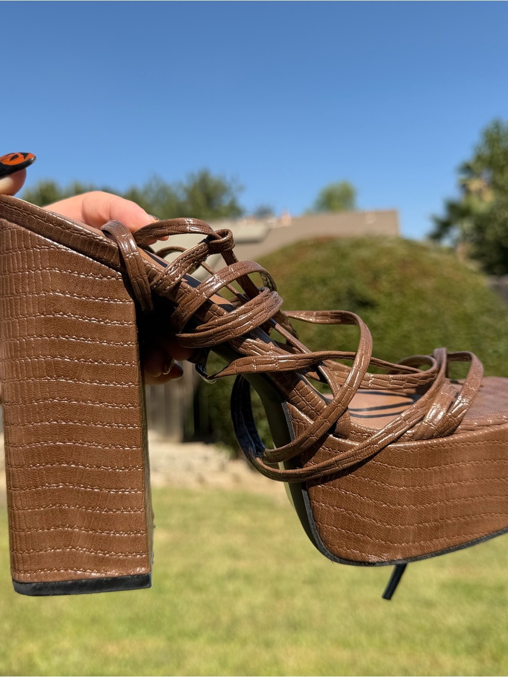 Forever 21 Brown Strappy Platform Crocodile Block Heels Women Size 7.5